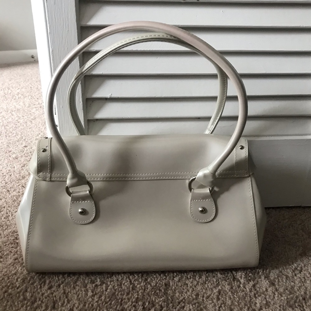 Beijo Shoulder Bag - Picture 2 of 5